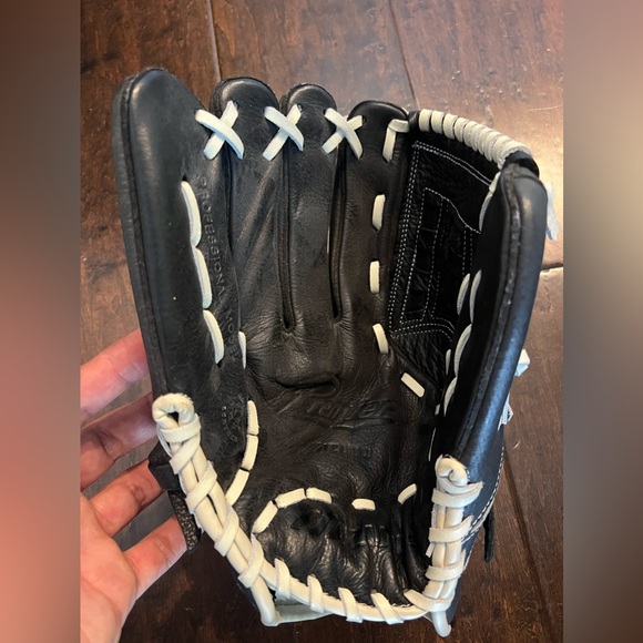 Mizuno baseball glove - Picture 2 of 5